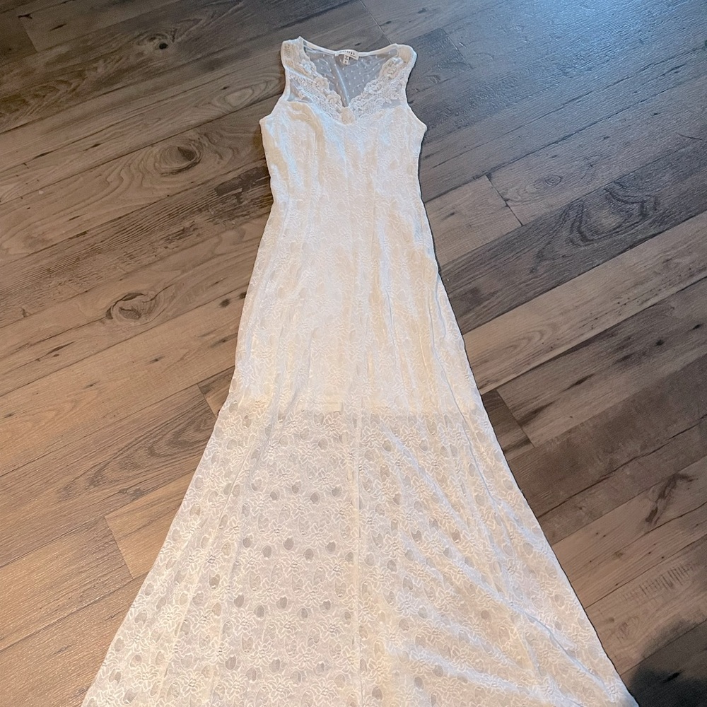 Monteau Dress Small